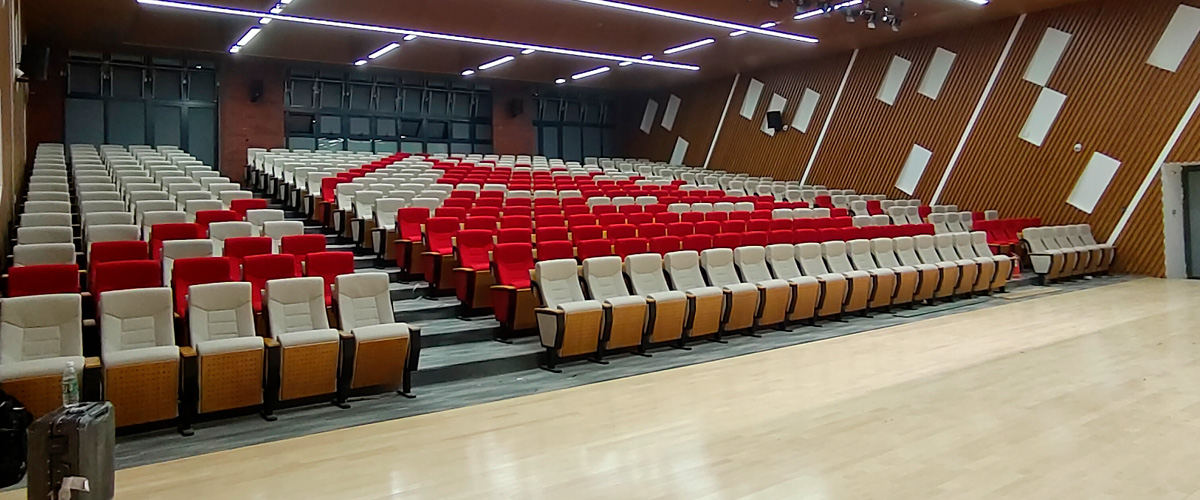 北京師范大學(xué)附屬實(shí)驗(yàn)中學(xué)